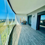 Appartement meublé à vendre en front de mer à Dar Bouazza – 132 m² avec terrasse et parking titré